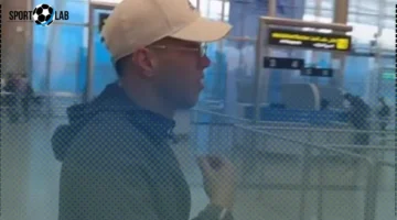 إمام عاشور يلتقي جماهير الأهلي في مطار القاهرة قبل التوجه للإمارات